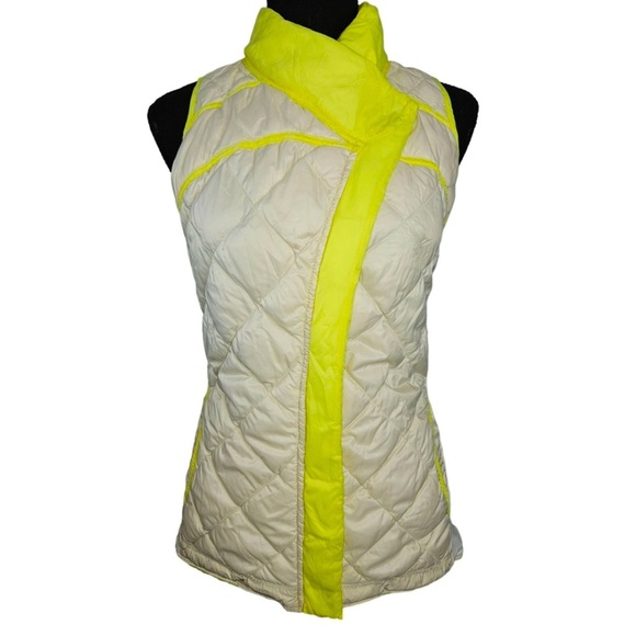 Lululemon Bright Yellow Asymmetrical Zip Vest - Picture 4 of 5
